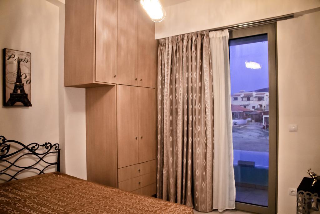 Sea View Beachfront Villa Maria Goúvai Ngoại thất bức ảnh