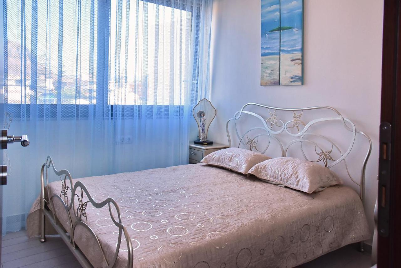 Sea View Beachfront Villa Maria Goúvai Ngoại thất bức ảnh